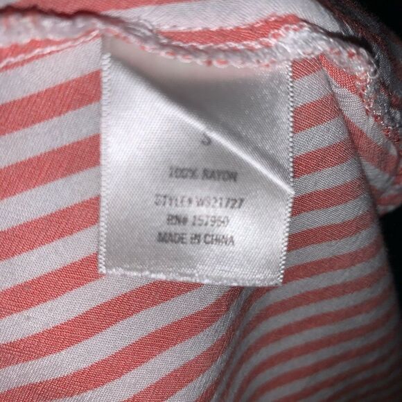 😊 3/$30
Francesca’s Jun & Ivy Striped Button down Sz Small, very soft! - Picture 6 of 12